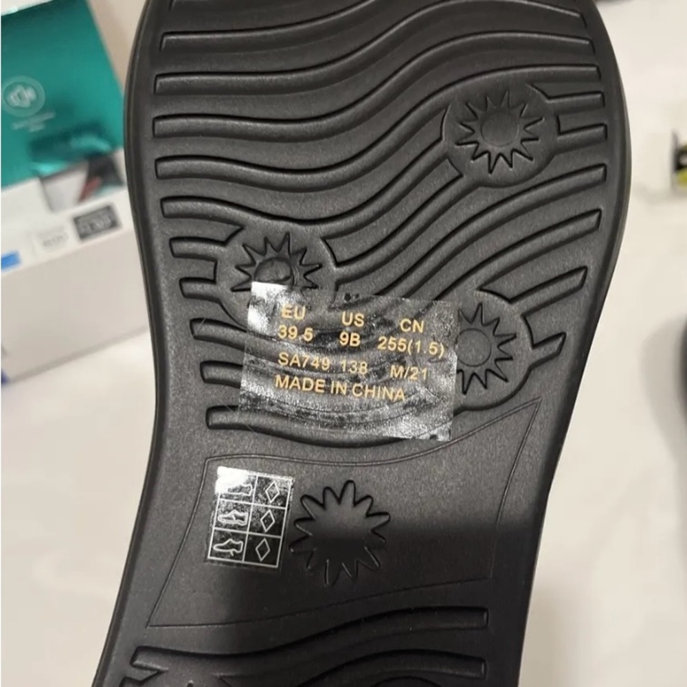 Stuart Weitzman Sandles New Without Box - image 1